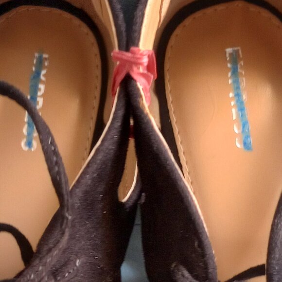 Express micro suede shoes, black size 8 heels! New unboxed! - Picture 2 of 7